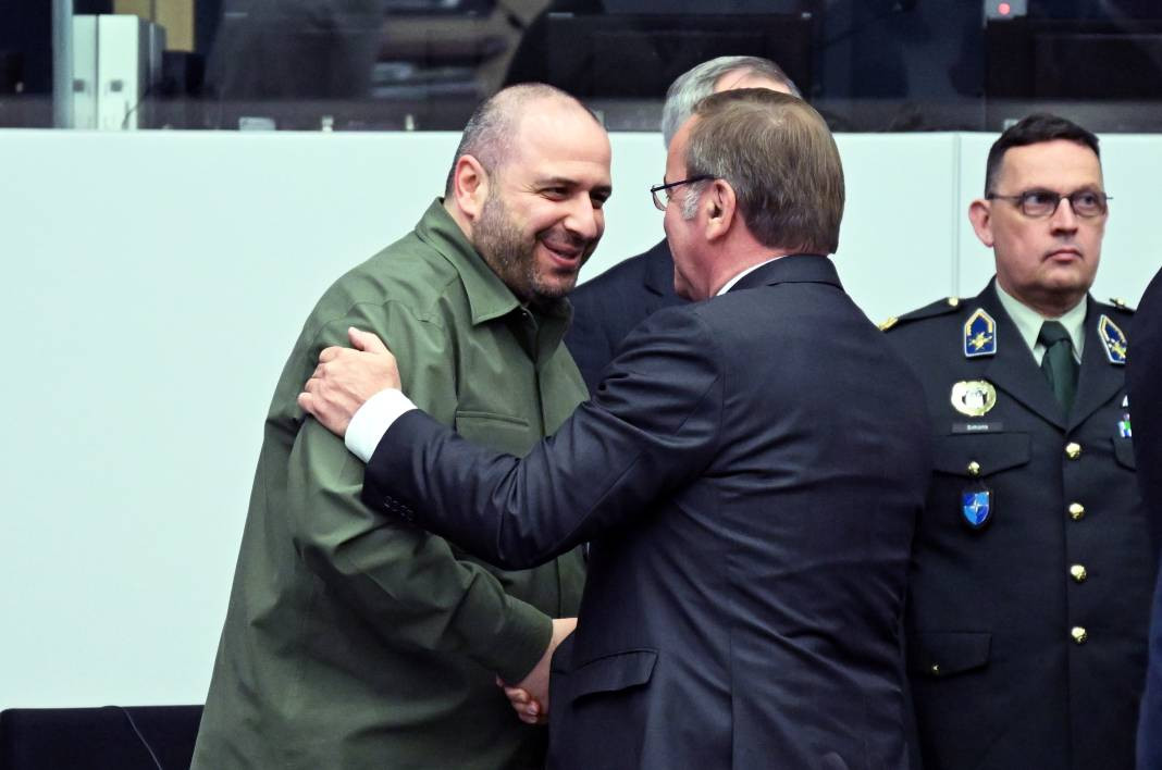 Bakan Güler NATO Karargahı'nda - Resim: 10